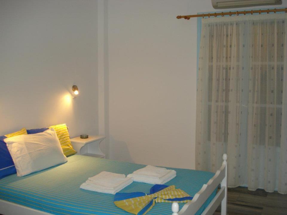 Paroscarmel Studio-Apartment Logaras Exterior photo