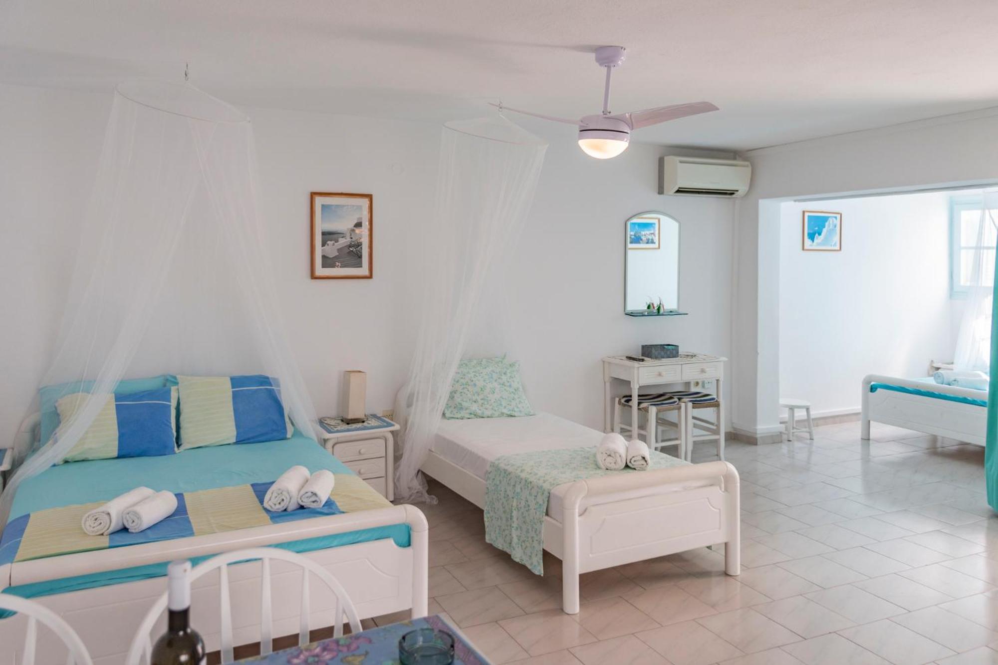 Paroscarmel Studio-Apartment Logaras Exterior photo