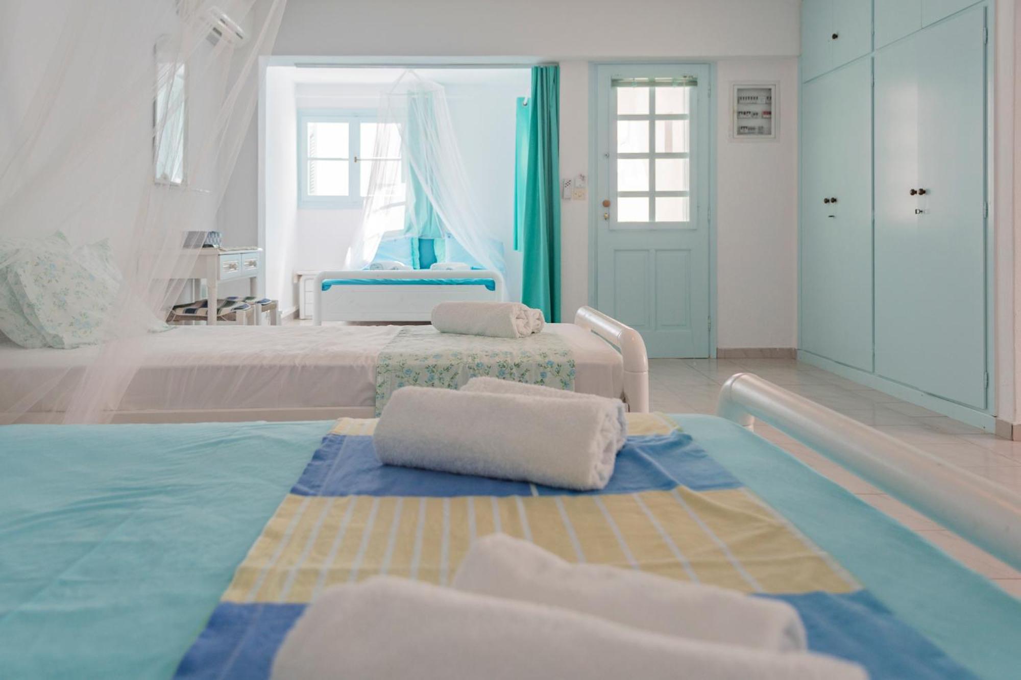 Paroscarmel Studio-Apartment Logaras Exterior photo
