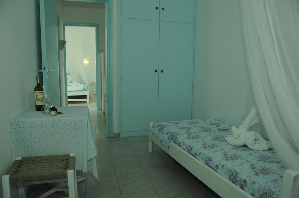 Paroscarmel Studio-Apartment Logaras Room photo